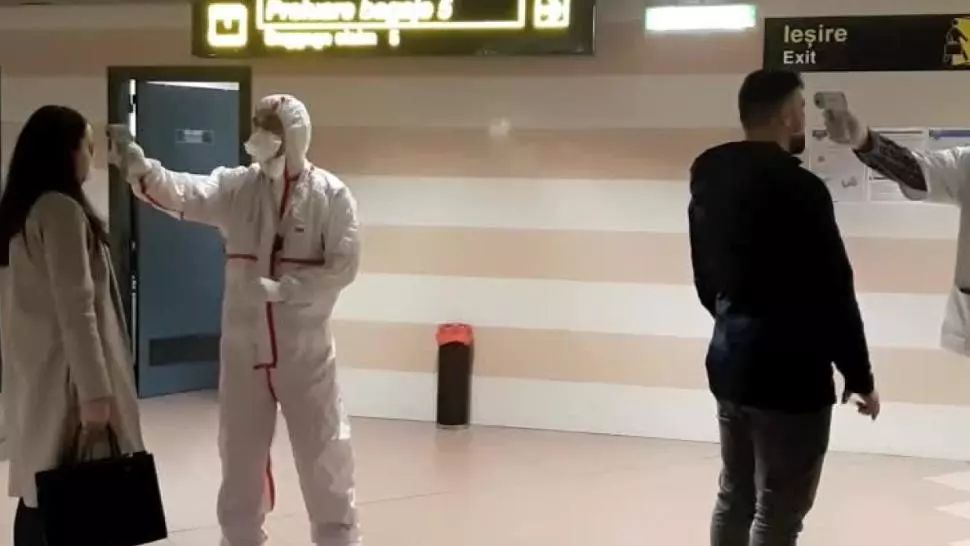 Românii veniți din Italia, băgați direct în carantină 14 zile