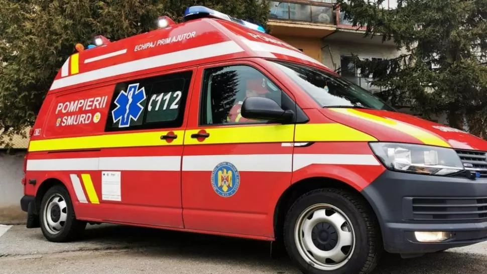 Tânăr de 27 de ani, găsit fără suflare în propriul apartament