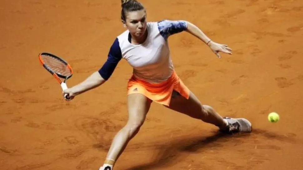 Simona Halep se califică în semifinale la Praga, după un meci fără istoric. Cu cine ar putea da piept românca în careul de ași