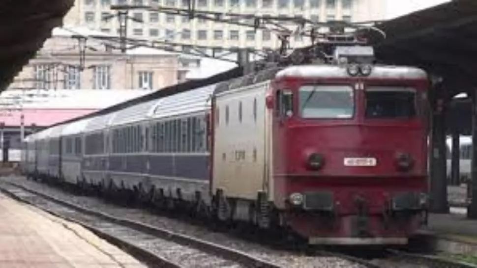 România trece duminică la ora de iarnă. Anunțul CFR despre mersul trenurilor