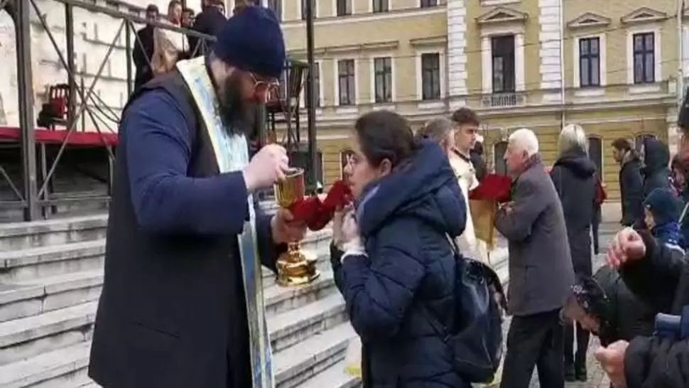 BOR: Impartasania comuna a credinciosilor, amanata. A mai existat un astfel de moment dramatic in 1829