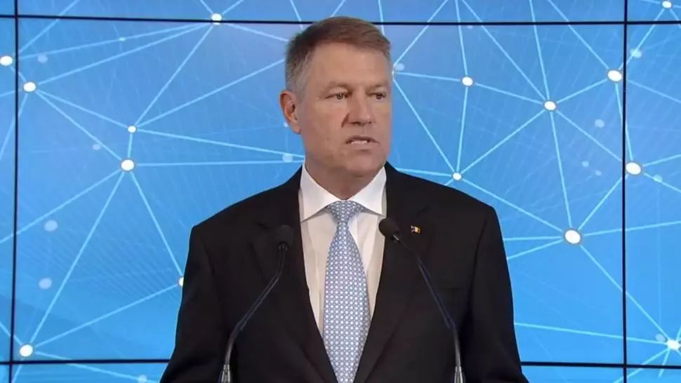 Iohannis: PSD continuă să se agaţe cu disperare de mecanismele puterii
