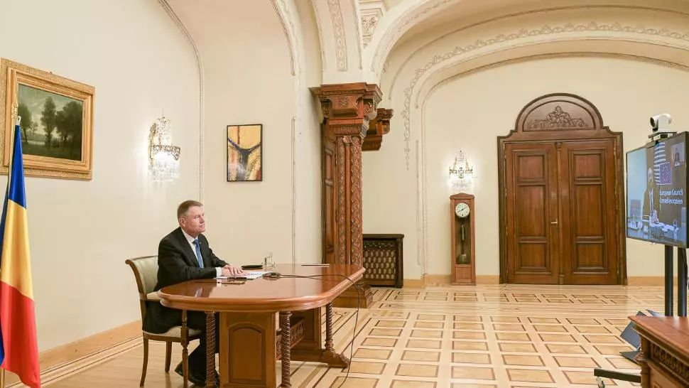 Președintele României, mesaj către români, pe Twitter