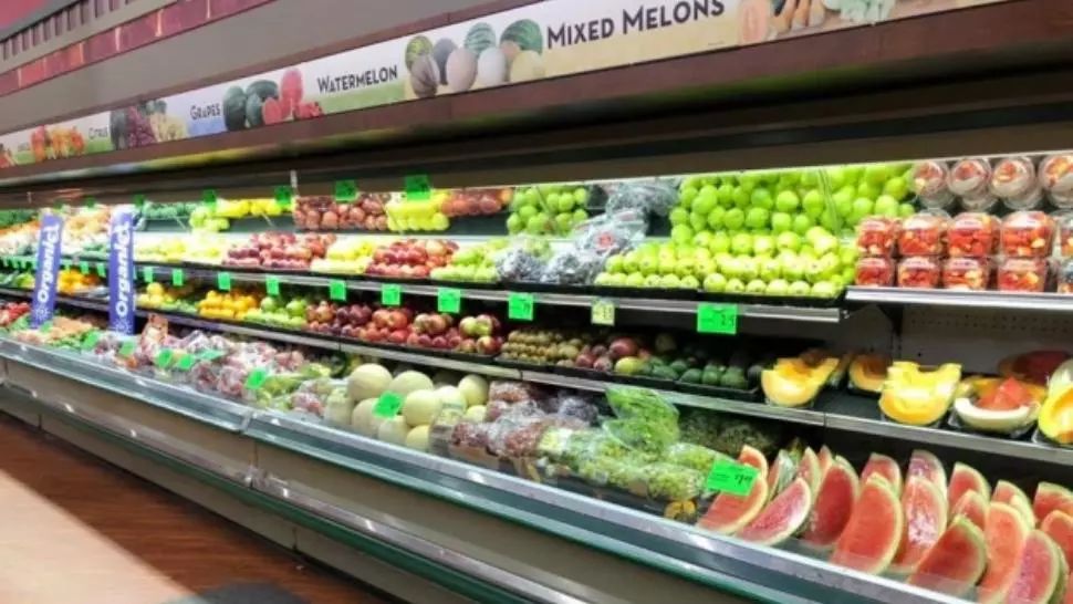 Vela: ”Programul magazinelor înaintea Sărbătorilor Pascale poate fi prelungit”