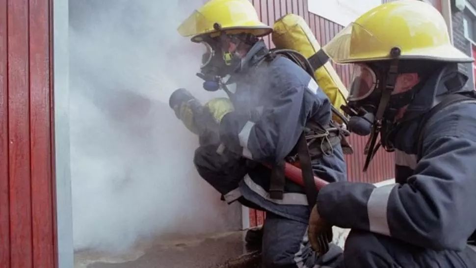 Incendiu violent, marți dimineața, la o școală din Argeș