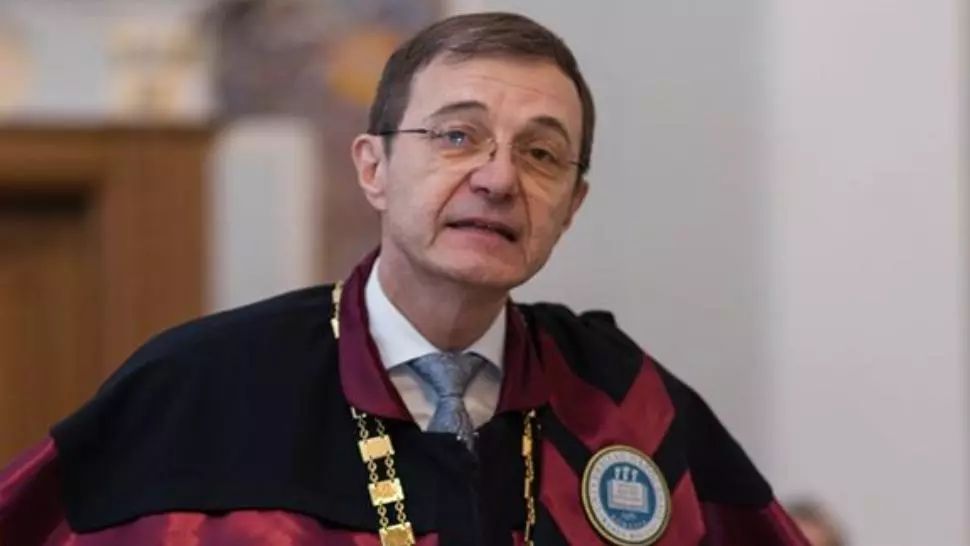 Președintele Academiei Române, mesaj către români: Să nu ne pierdem omenia