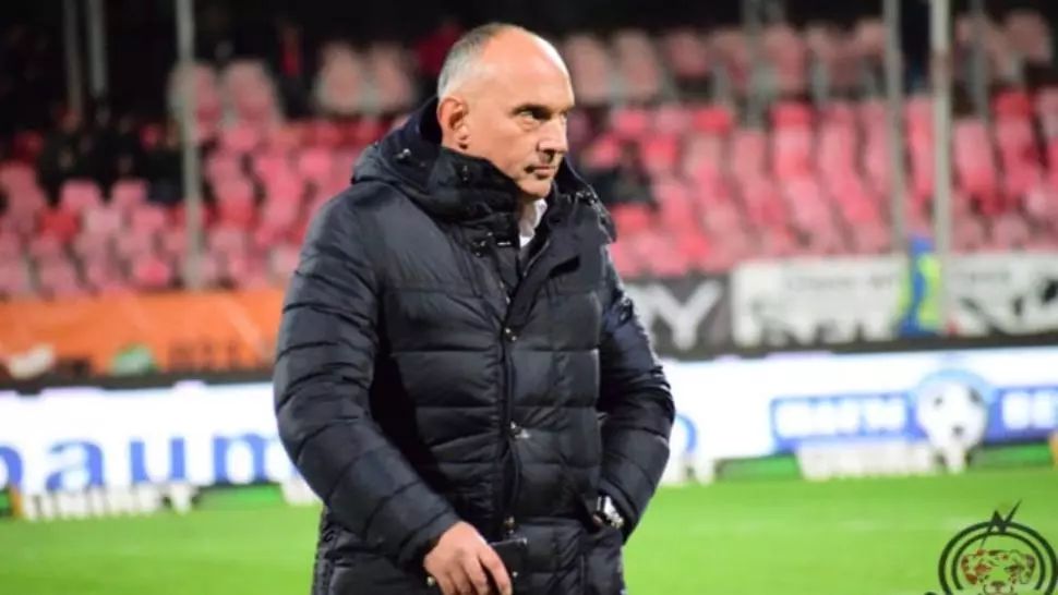 Coronavirusul aduce oficialii din Liga 1 la aceeași masă: „M-am consultat cu Petrescu și cu Hagi”