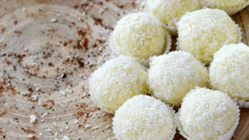 Postul Paștelui 2020. Cele mai bune trufe de ciocolată și bomboane Raffaello de post