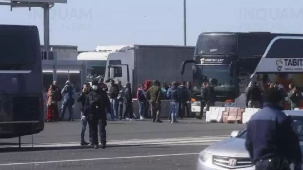 Coronavirus. Românii din Italia, APEL pentru reluarea curselor către țară: „SOS România COVID-19. Redeschideți legăturile aeriene!”