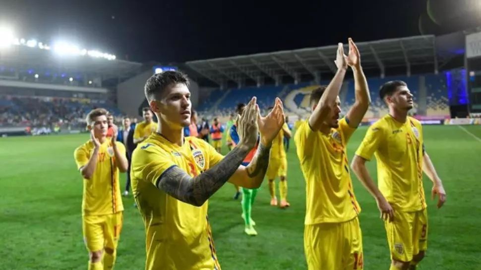 Mutu a chemat doar cinci fotbaliști din străinătate pentru meciul cu Danemarca