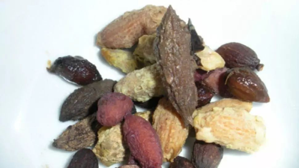 Ce se întâmplă dacă înghiți sâmburii de măsline? Nici nu îţi imaginezi