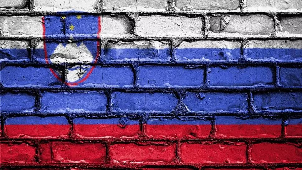 COVID-19: Slovenia interzice toate evenimentele publice în spaţii închise cu peste 500 de participanţi