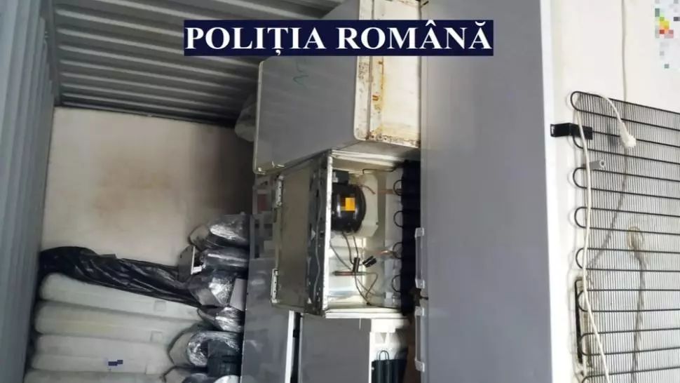 Import de deșeuri din Germania, oprit de polițiști la Constanța