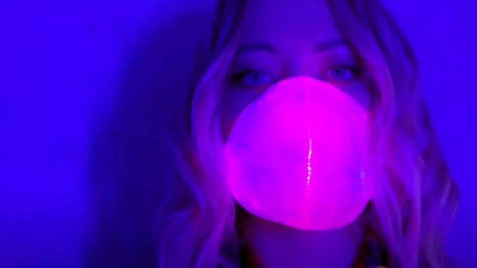 VIDEO: Muzica s-a mutat în izolare, care sunt hiturile românești ale sezonului