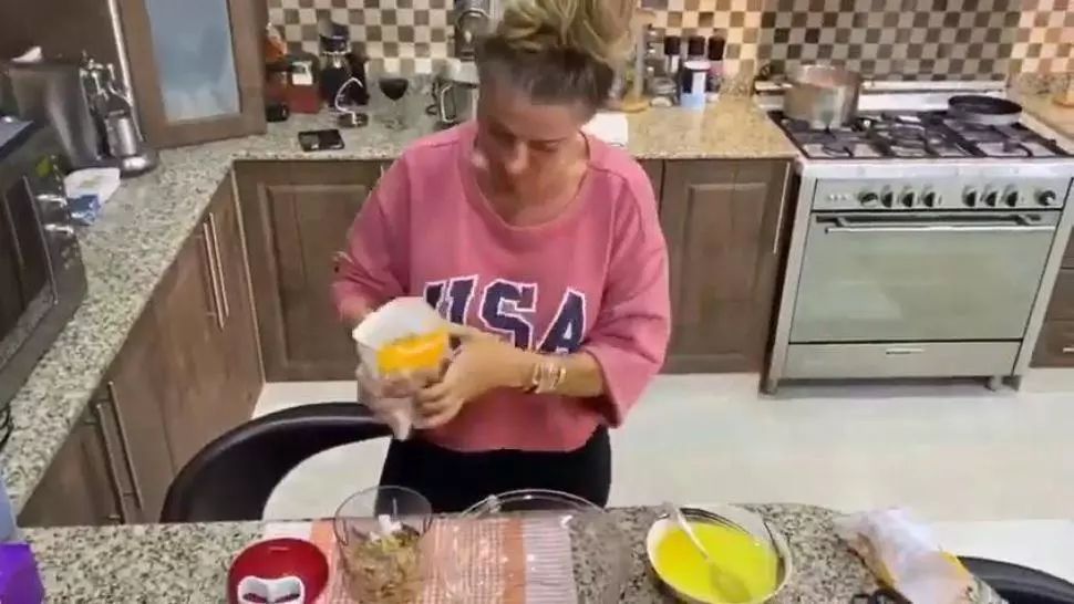 VIDEO EXCLUSIV | Familia Reghecampf sărbătorește românește în Dubai