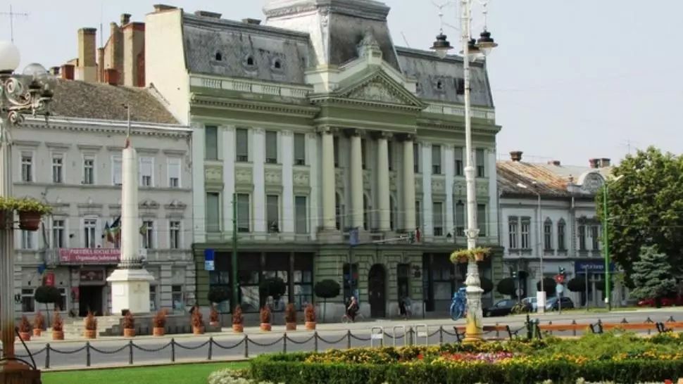 10 obiective turistice în Arad pentru iubitorii de cultură (P)