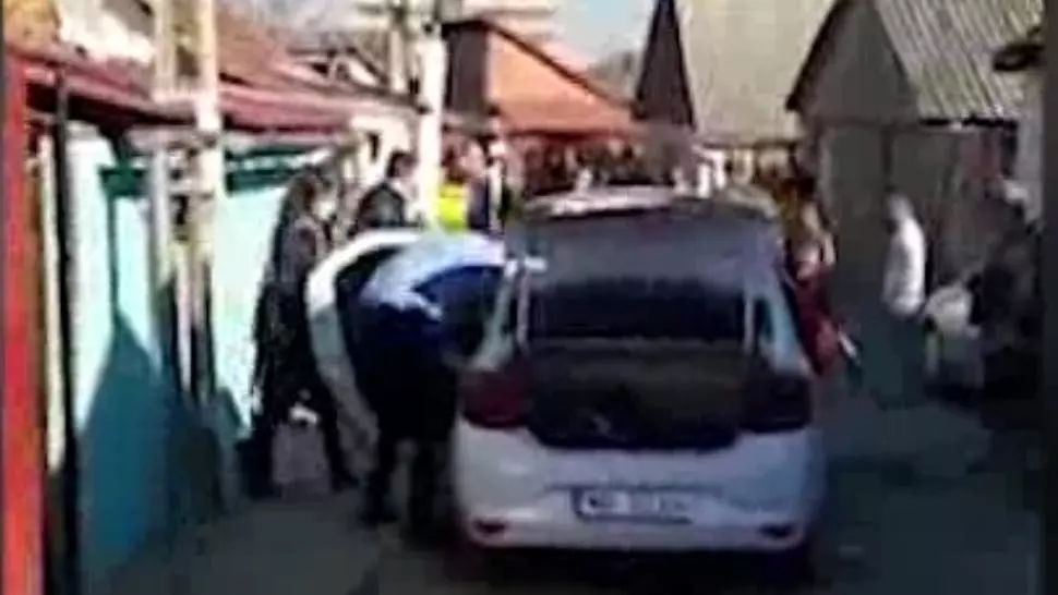 Patru bărbați arestați preventiv după încăierarea cu bâtele de Paște, la Vânătorii Mici