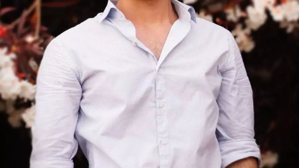 Cum se poartă corect cămașa, în funcție de eveniment (P)