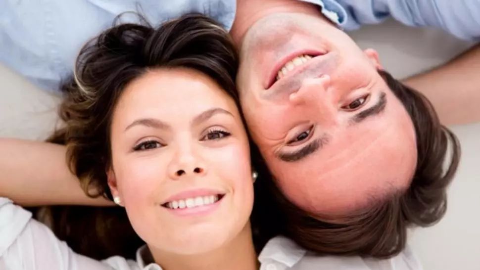 Cum faci un bărbat să te dorească, în funcţie de zodie