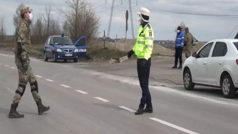 Un bărbat cu afecțiuni pulmonare a fugit dintr-un spital din Cluj. Polițiștii îl caută