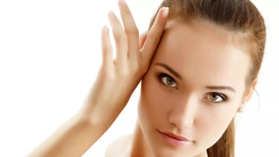 Frumusețea este în ochiul privitorului: cât de frumoasă te vede, în funcție de zodie