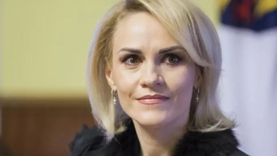 Gabriela Firea ia lecții de aerobic în sufragerie. Cine o antrenează