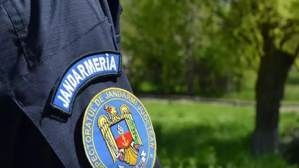 Un jandarm s-a împușcat în cap, în timpul serviciului. Bărbatul păzea un centru de carantină