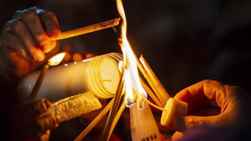 Prima REACȚIE a Bisericii Ortodoxe în scandalul privind lumina de Paște