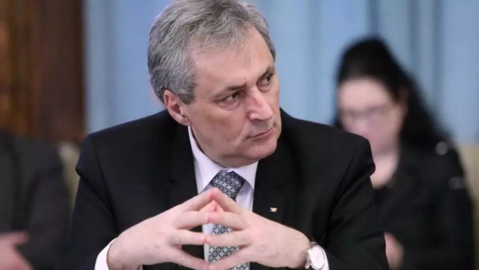 Marcel Vela: Se renunță la declarații pe propria răspundere doar dacă virusul se va afla pe un trend DESCENDENT