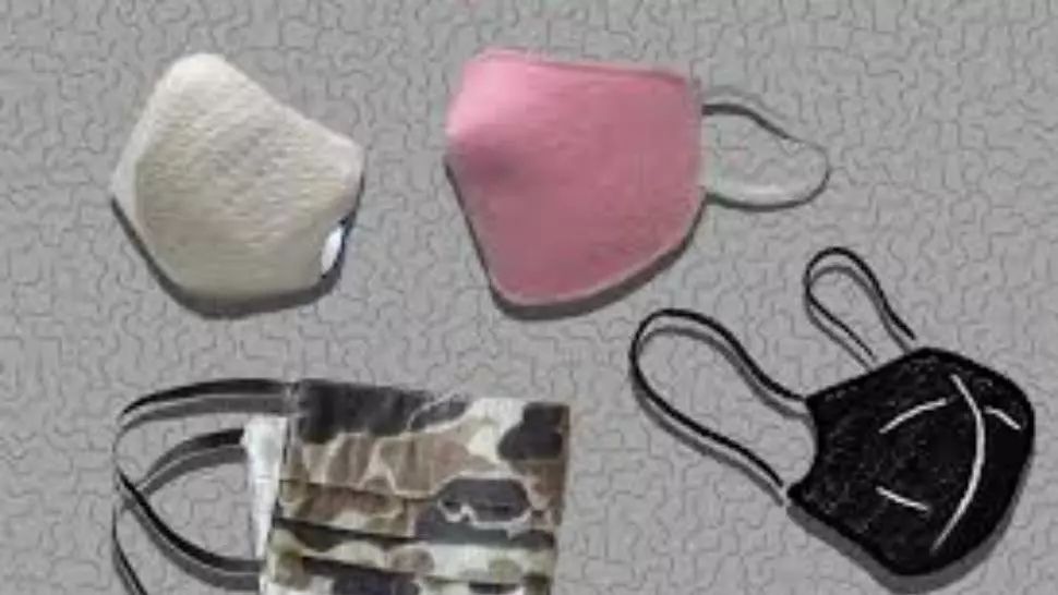 VIDEO Moda COVID. Masca și mănușile, transformate în accesorii fashion