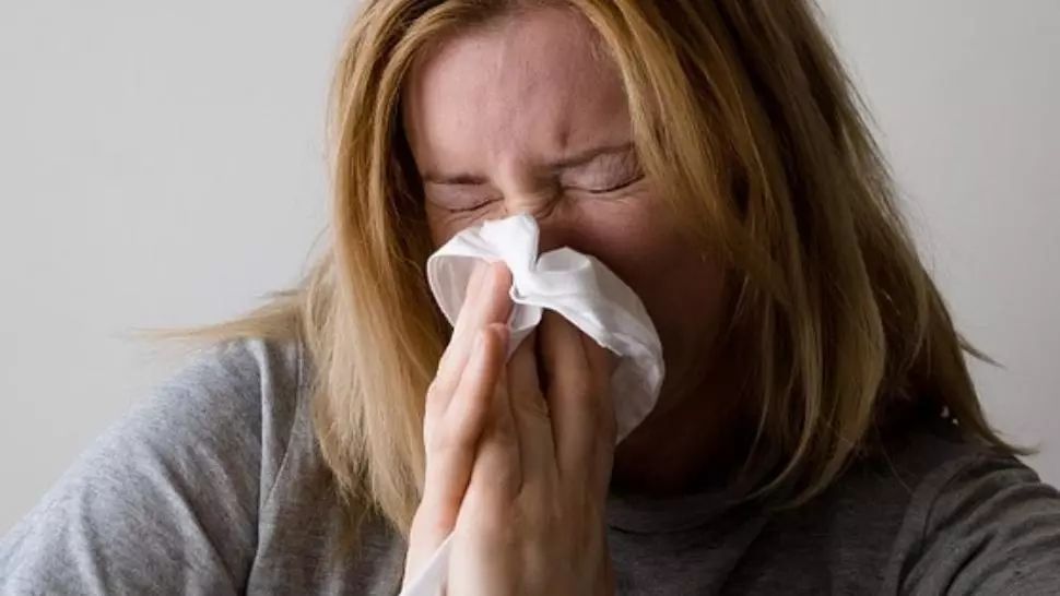 Cum să-ți desfunzi nasul în 20 de secunde. Este cea mai simplă metodă