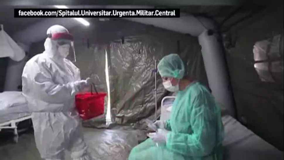 Primii pacienți vindecați de COVID-19, externați de la spitalul militar de campanie "Ana Aslan" din Otopeni