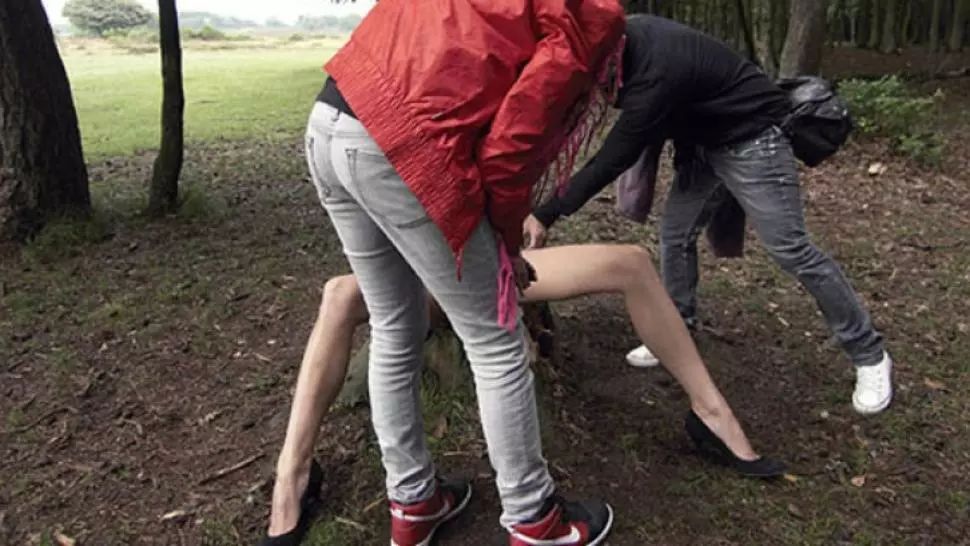 Ce se întâmplă cu adevărat în ședințele foto Playboy. Imagini inedite din culise