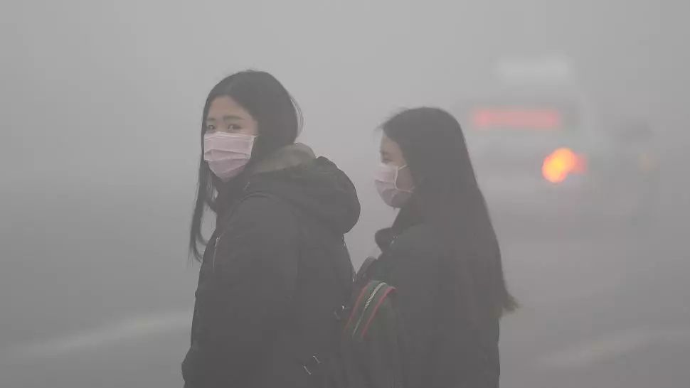 Carantina revine în China. 100 de milioane de chinezi sunt afectați de măsurile guvernului.