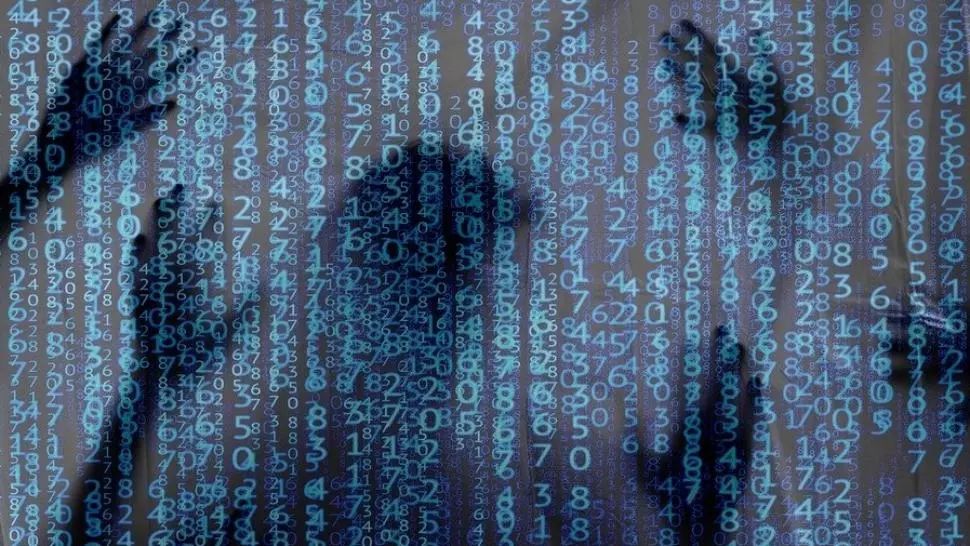 Laurențiu Botin: Opriți-vă! Chiar nu vedeți că mergeți la fentă?