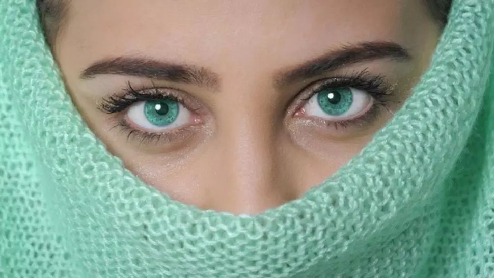 Cum scapi de roșeața tenului (P)