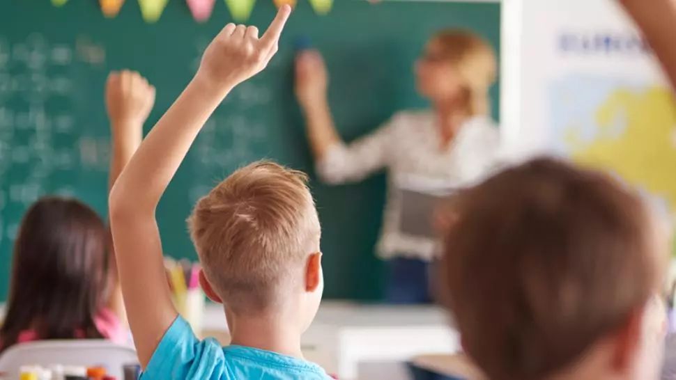 Ministerul Educației, ANUNȚ despre cele 43 de localități unde școala începe online. Cum se va învăța în București