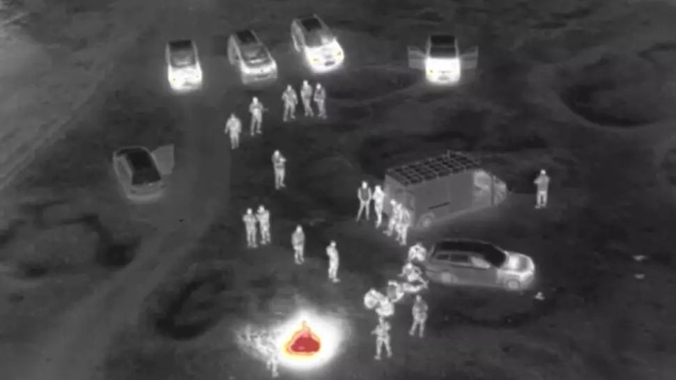 VIDEO Evadarea din Pătrăuți. Au fugit din carantină ca să facă un grătar pe câmp