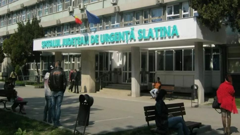 16 angajaţi ai SJU Slatina, în izolare după ce au intrat în contact cu un pacient confirmat ulterior, cu COVID-19