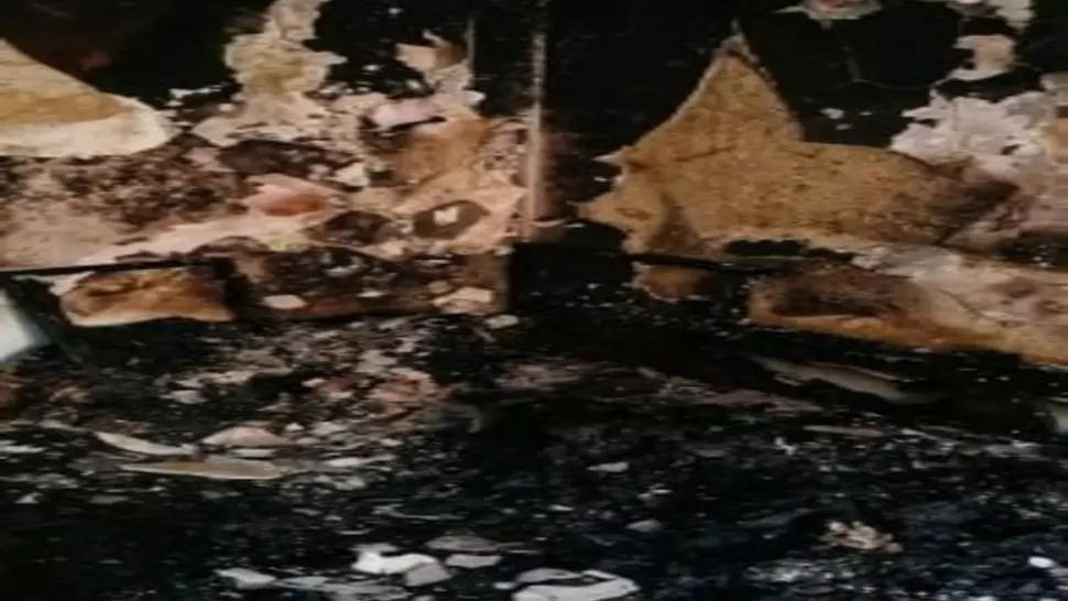 Un bărbat din județul Giurgiu şi-a dat foc în propria casă. Acesta a fost găsit inconştient şi cu arsuri pe 70% din corp