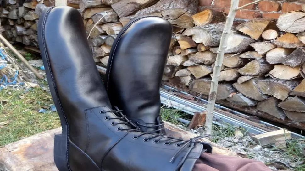 FOTO | Inedit: Pantofii de distanţare socială au apărut la Cluj