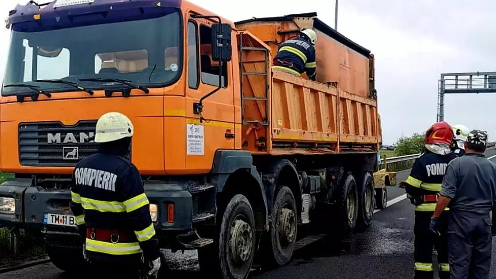  Șase incendii în ultimele 24 de ore, la Arad. CE spun pompierii