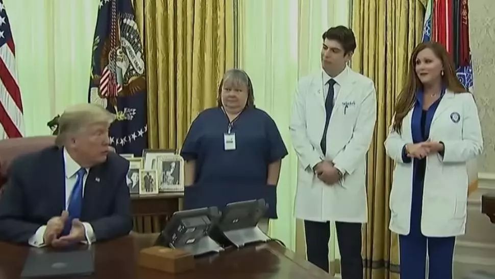 Donald Trump, un nou gest controversat. Cum a contrazis-o pe o asistentă medicală VIDEO