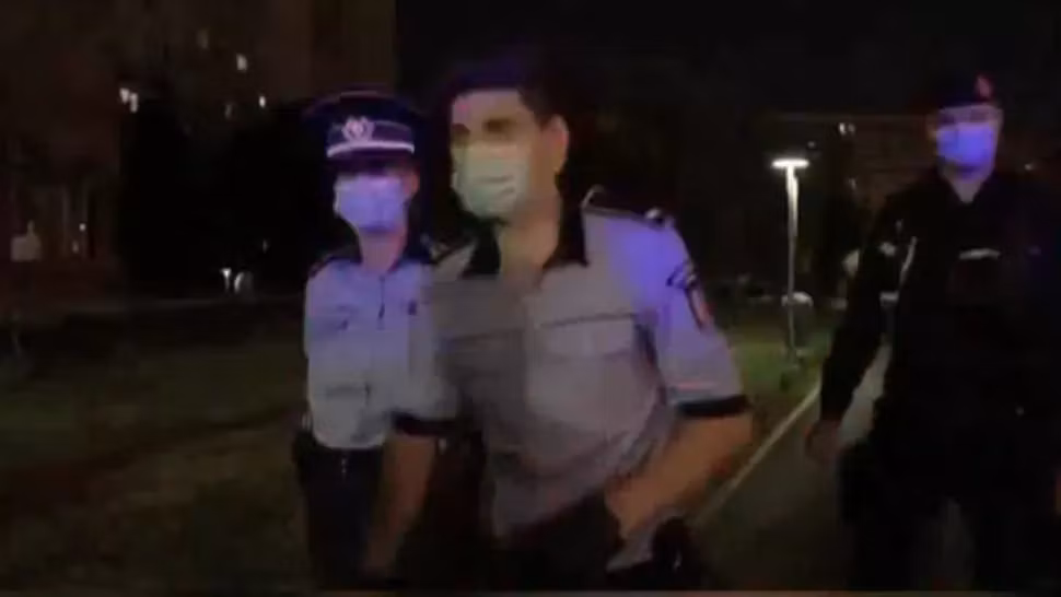 VIDEO Scandal la sediul MAI. Protestatarul Cristian Dide, din nou "în centrul atenției"