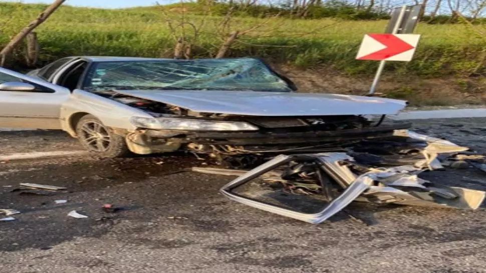 (FOTO) Accident rutier cu cinci victime la Maramureș. O persoană încarcerată