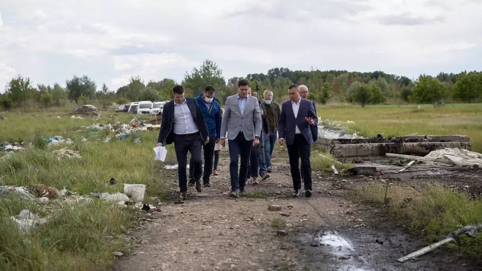  Costel Alexe, REVOLTAT de amenajări piscicole cu aspect de depozite de deşeuri: ”Băieții deștepți au prejudiciat statul român”