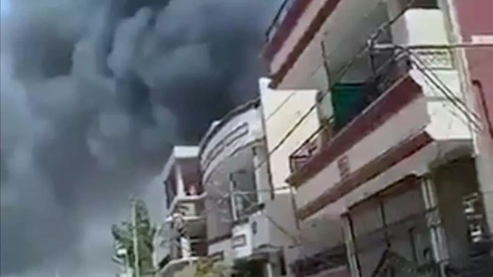 VIDEO+FOTO Tragedie în Pakistan, o aeronavă cu peste o sută de oameni la bord s-a prăbușit peste un cartier populat