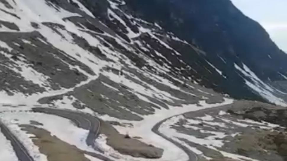 VIDEO Imagini spectaculoase la Bâlea Lac, în prag de vară! Când se deschide Transfăgărășanul