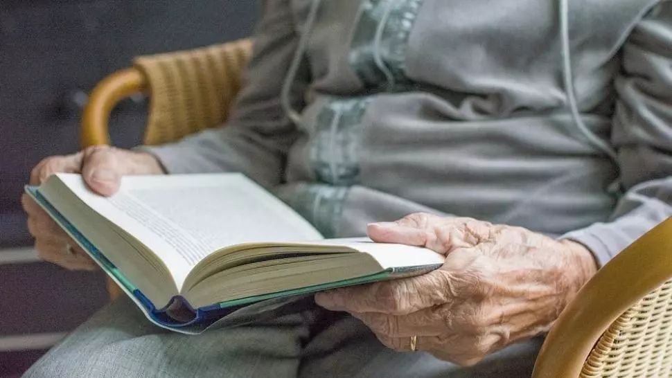 Zeci de persoane au fost testate negativ, apoi POZITIV pentru coronavirus, la căminul "Sf. Spiridon", din Galați