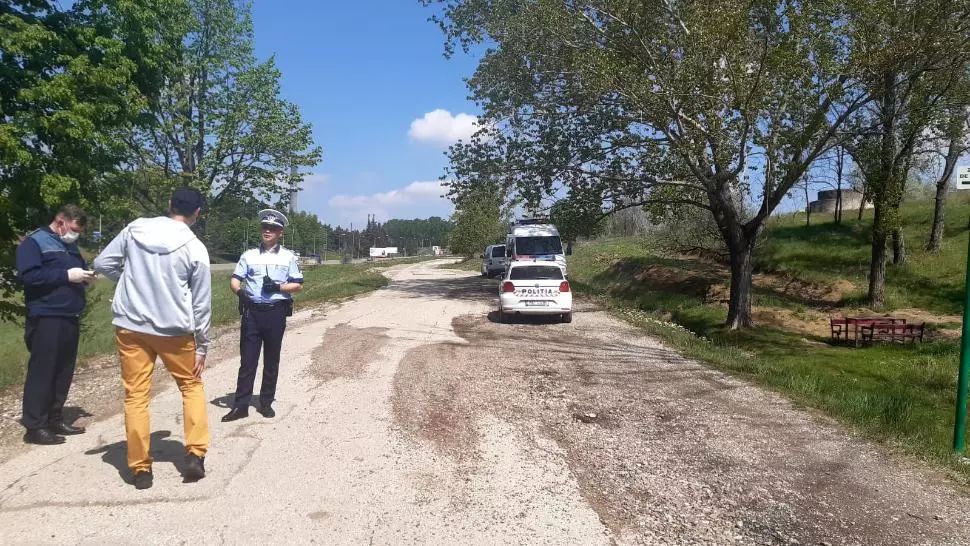 Botoșăneni amendați cu câte 2000 de lei după o ieșire la grătar